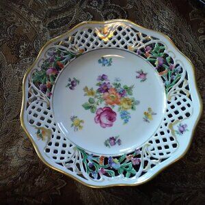 Vintage porceline decorative plate ec Bavaria